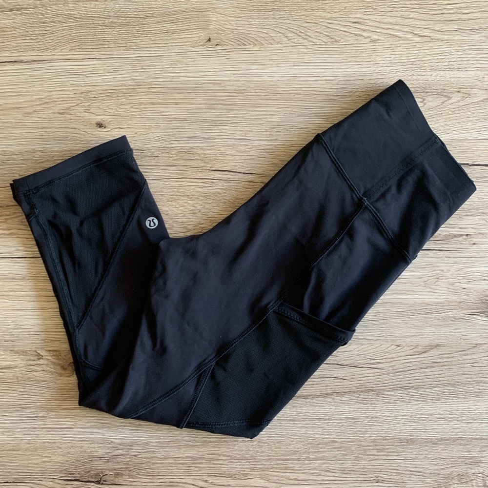 lululemon capri with mesh pockets